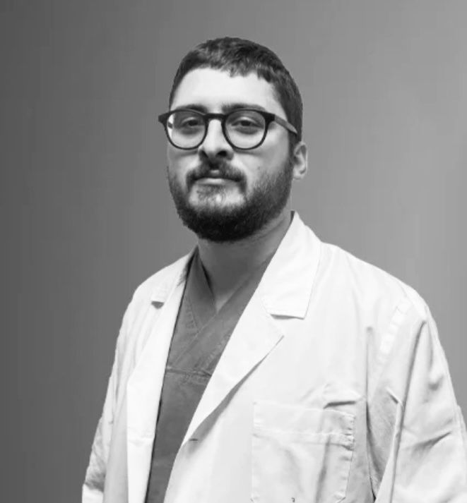 Gestione clinica del glaucoma, occhio secco, ecografia oculare, oftalmologia generale.