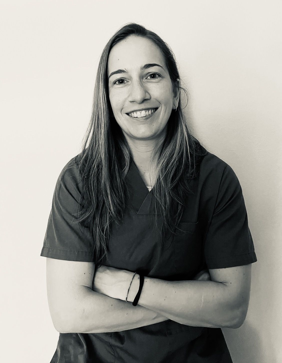 Visita fisioterapica,  terapia Manuale e Drenaggio Linfatico Manuale metodo Vodder, riabilitazione post-chirurgica,  trattamento di sportivi mediante massoterapia, applicazione di leukotaping e coppettazione, crede che l'esercizio terapeutico sia trattamento ma anche prevenzione